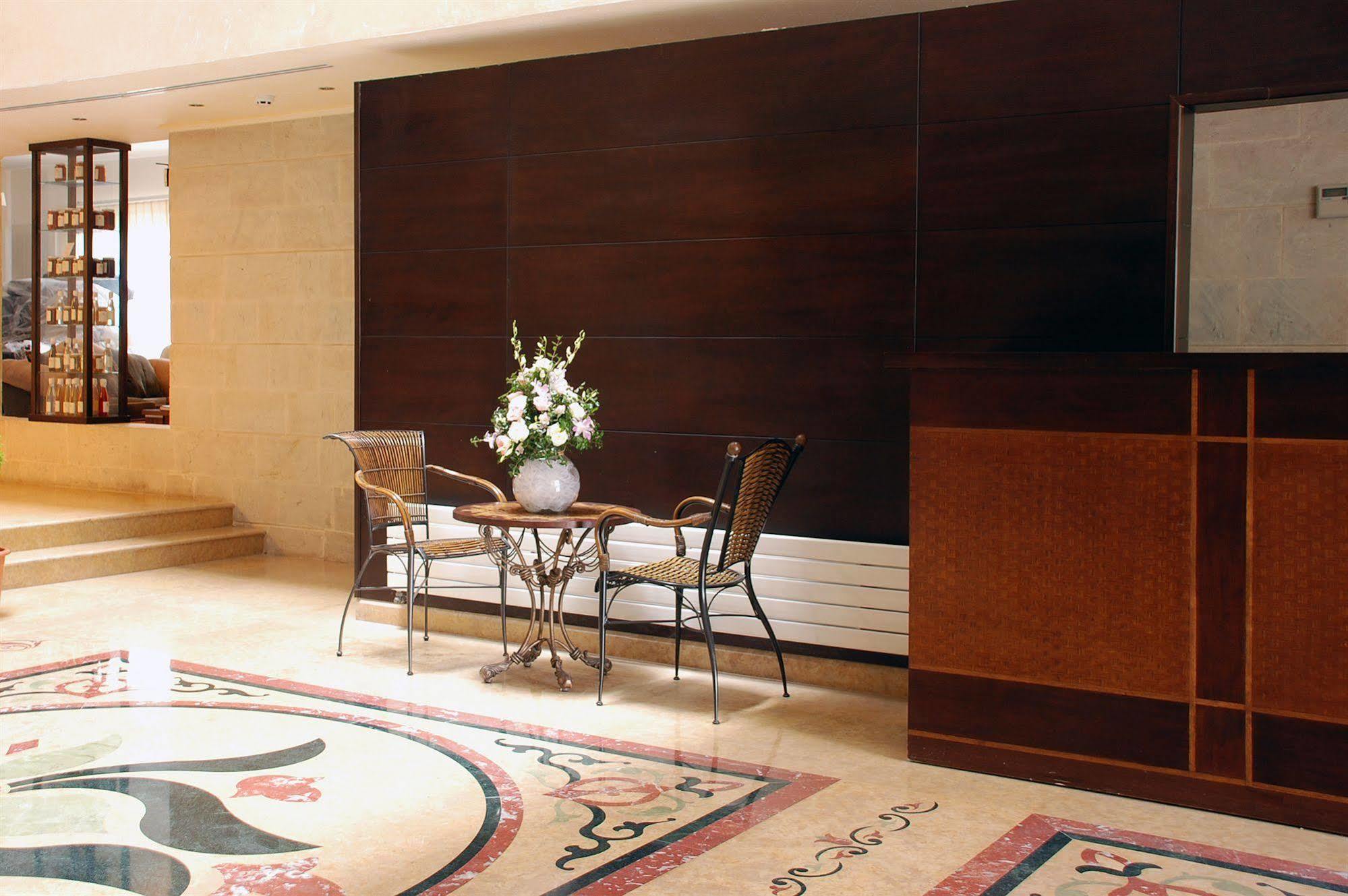 City Suite Aley Esterno foto